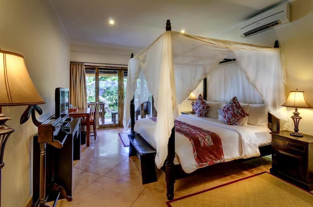 Hevea Villas Seminyak Buitenkant foto